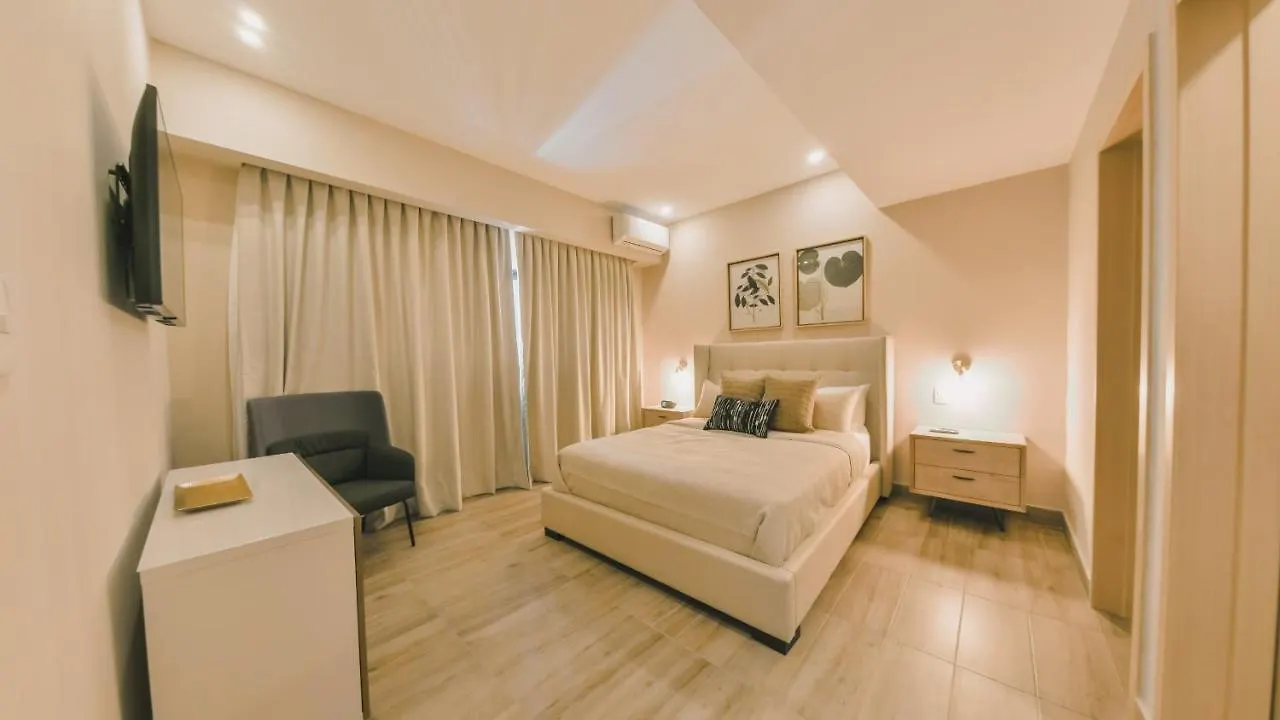 Fully Serviced Apartment At Regatta Living II - 703 Saint-Domingue